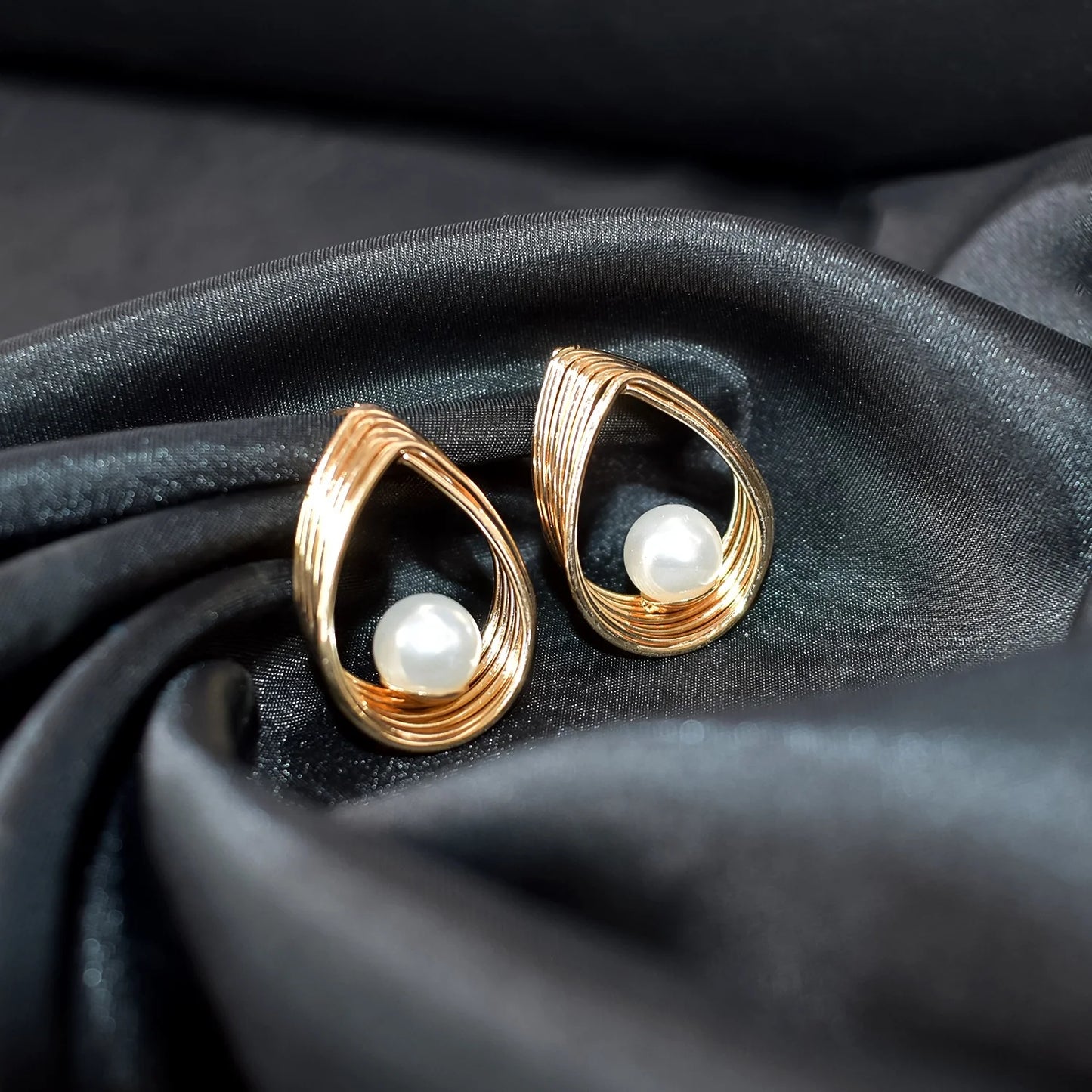 Aarza – Drop Pearl Office Wear Series