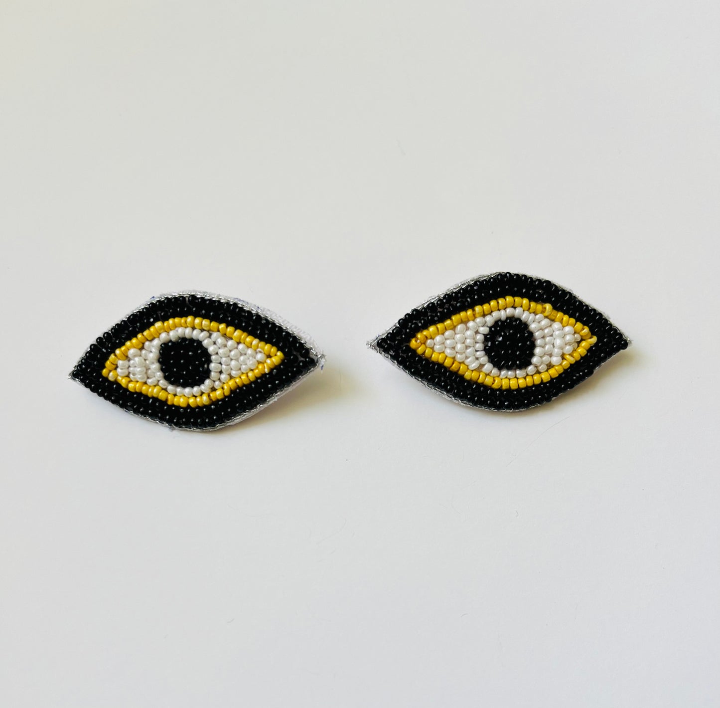 Elegant Eye Pearl Drops