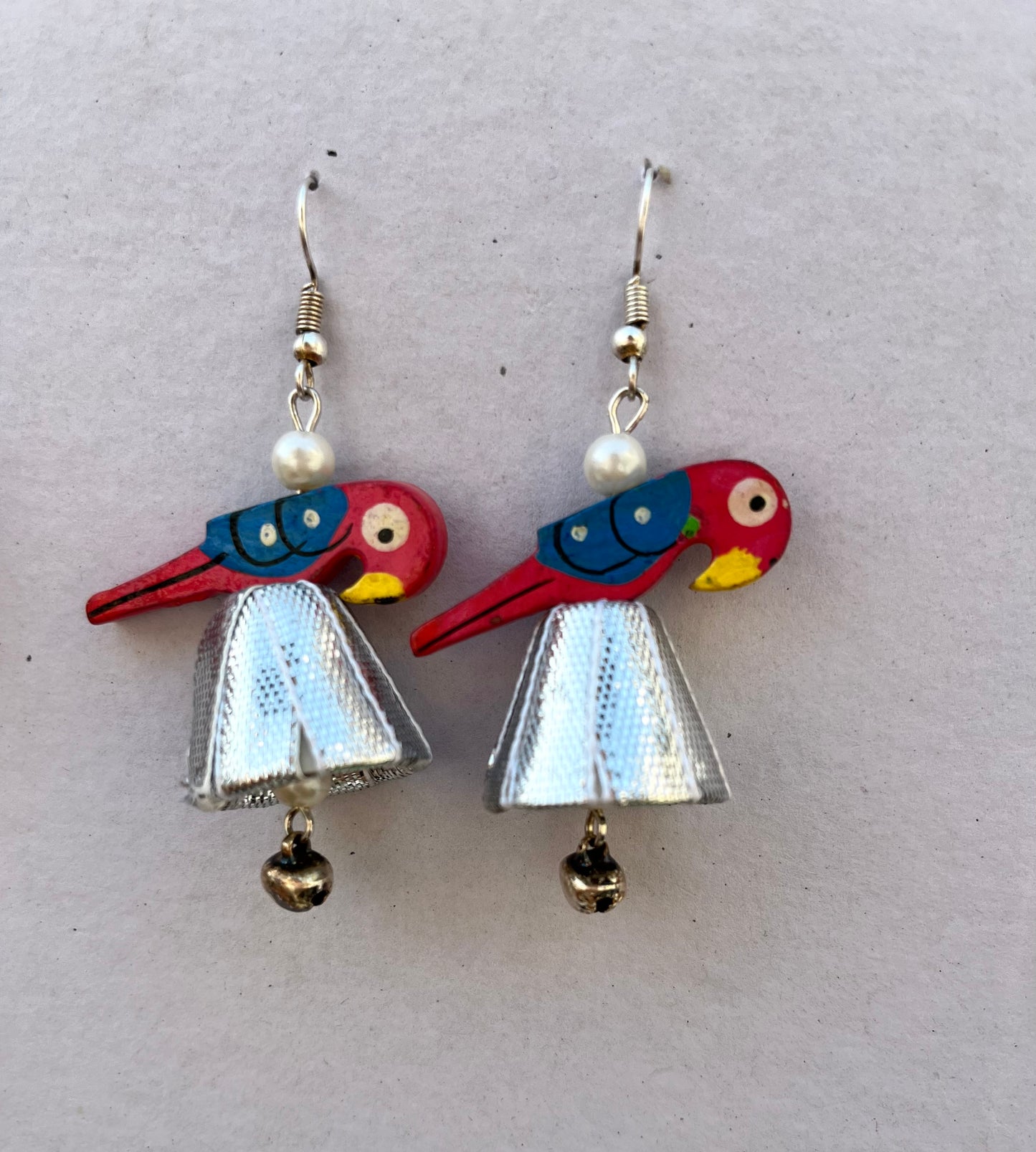 Ghugri Parrot Delight Latkan