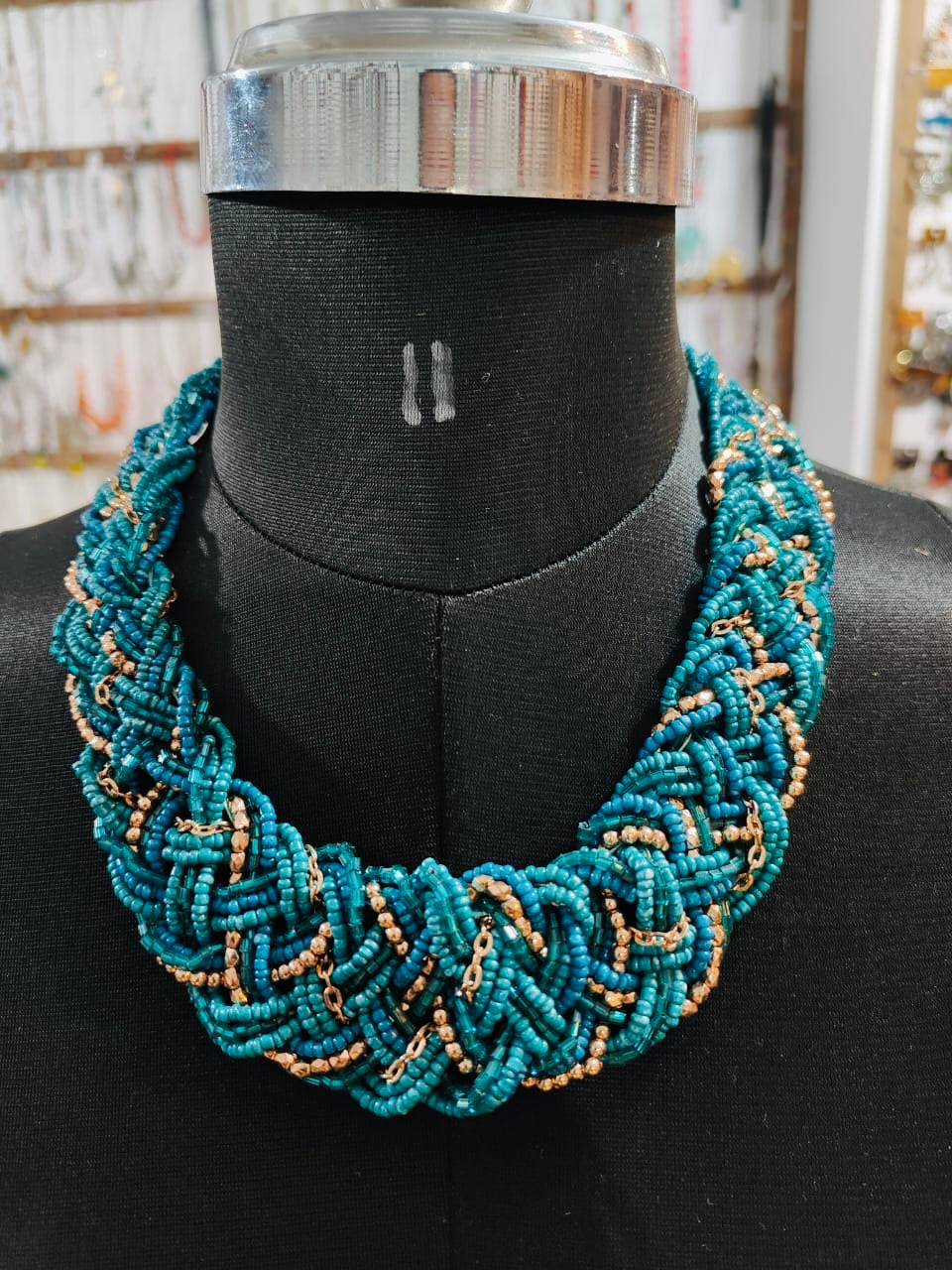 Dual Hue Majesty Necklace