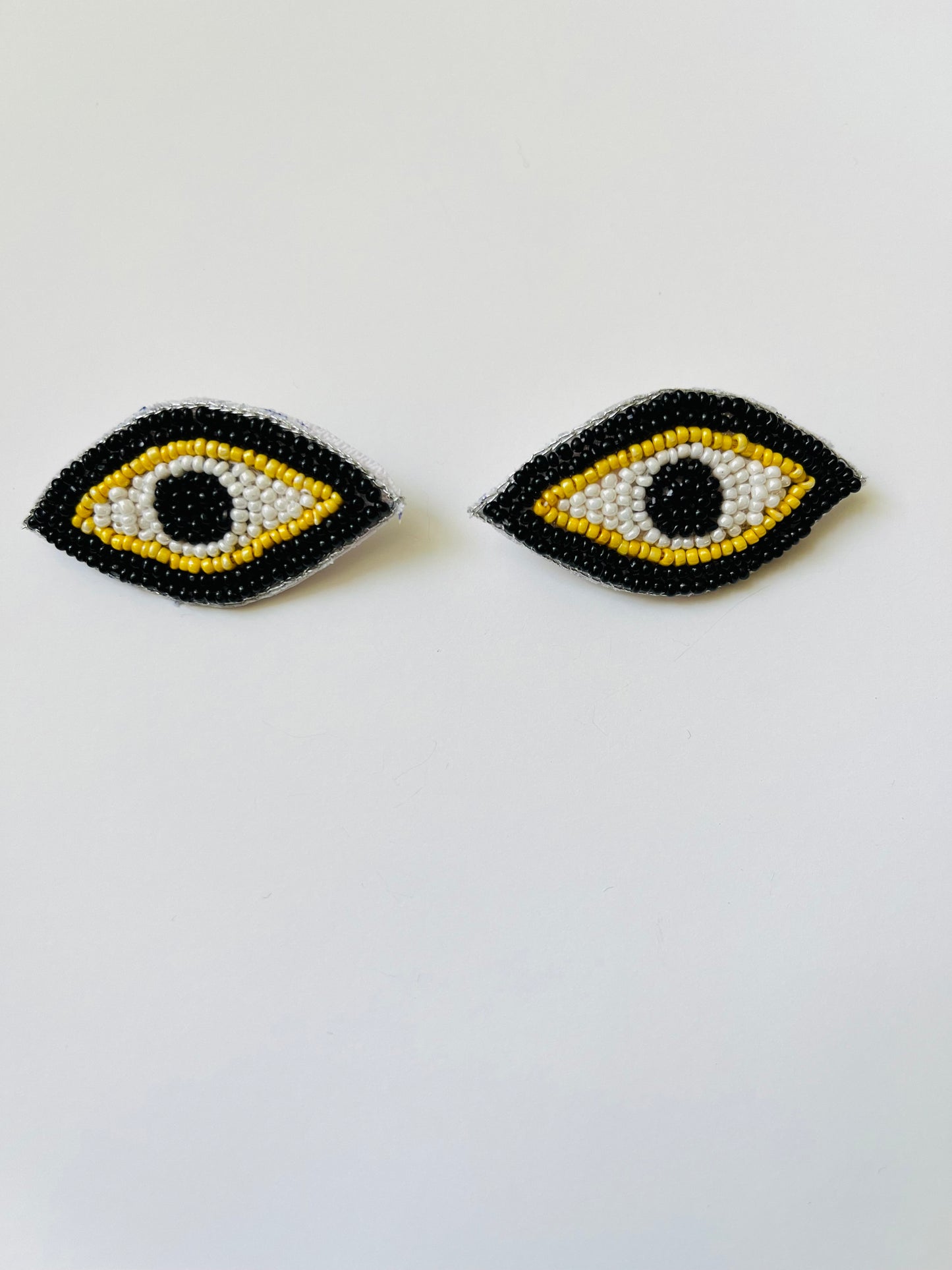 Elegant Eye Pearl Drops