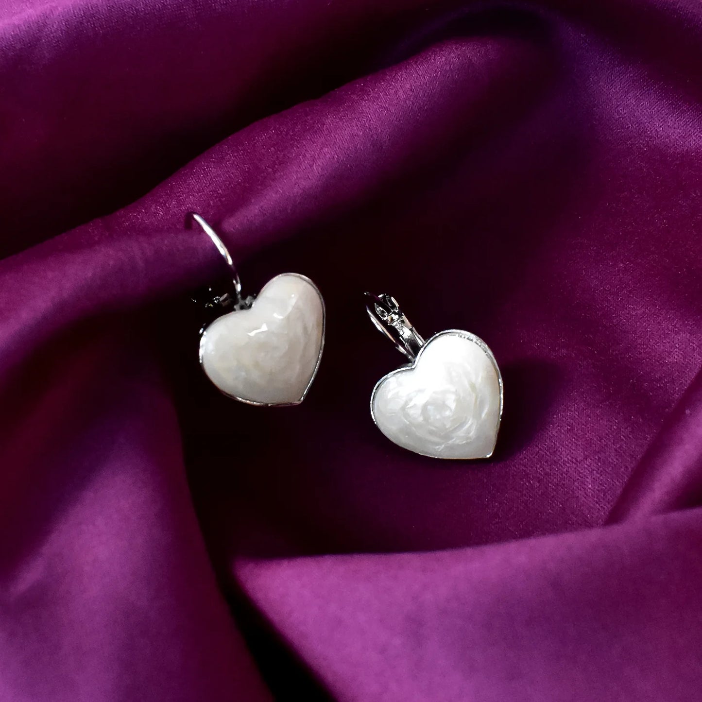 Aarza – White Heart-Shaped Office Wear Series