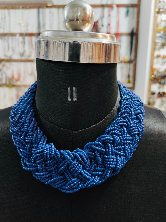 Majestic Midnight Pearls