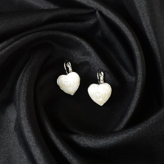 Aarza – White Heart-Shaped Office Wear Series