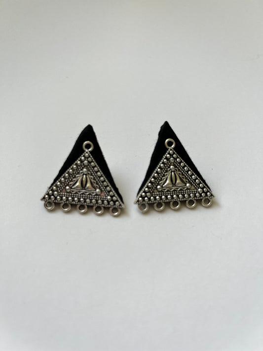 A Black TriOx Triangle Earrings