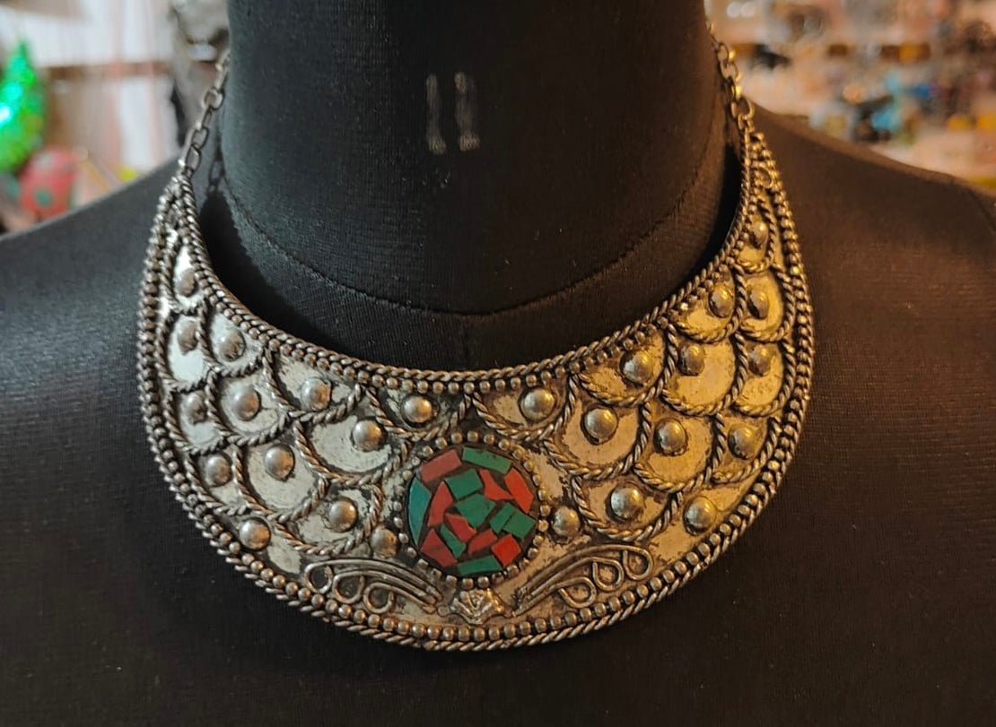 Metallic Embroidery Choker