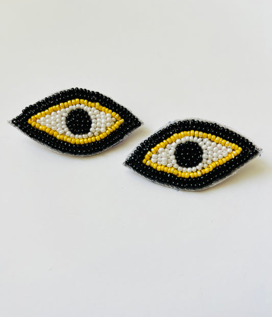 Elegant Eye Pearl Drops