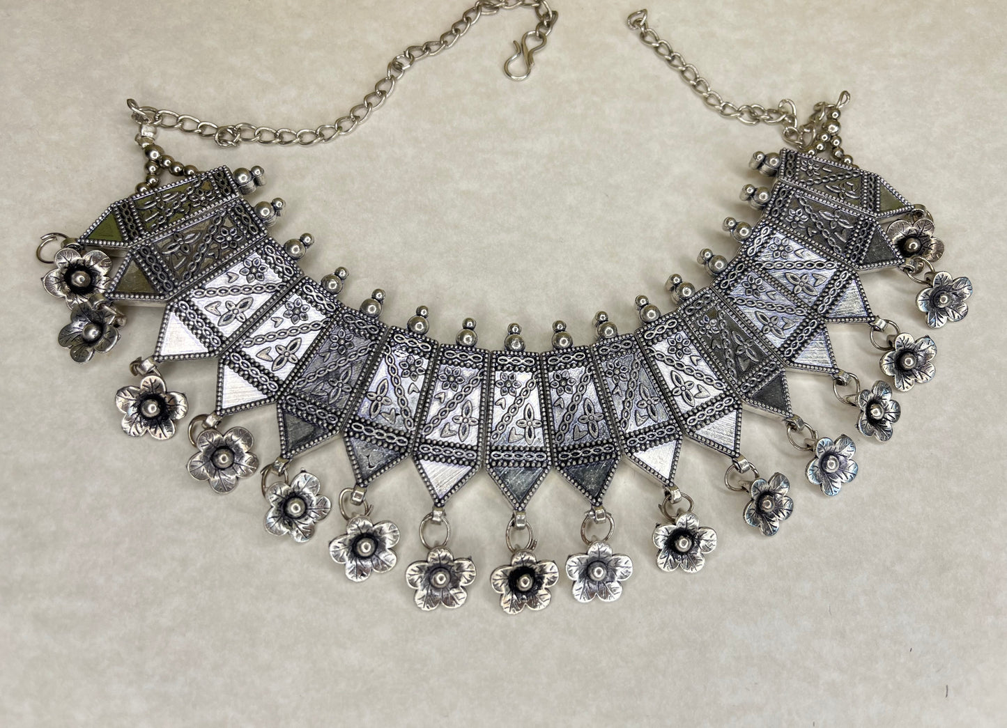 Navratri Splendor Choker